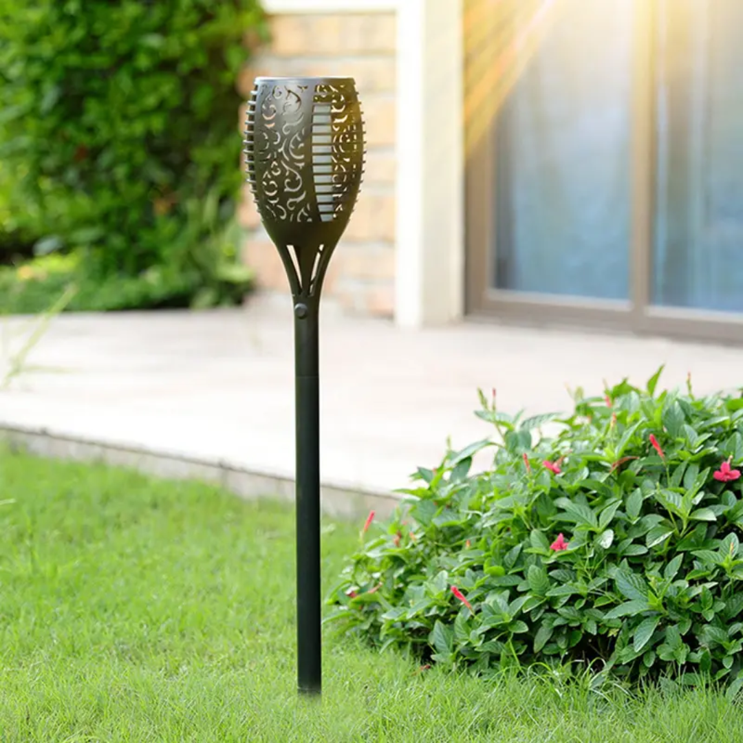Solar Rechargeable LED Flame Waterproof Garden Decoration Light