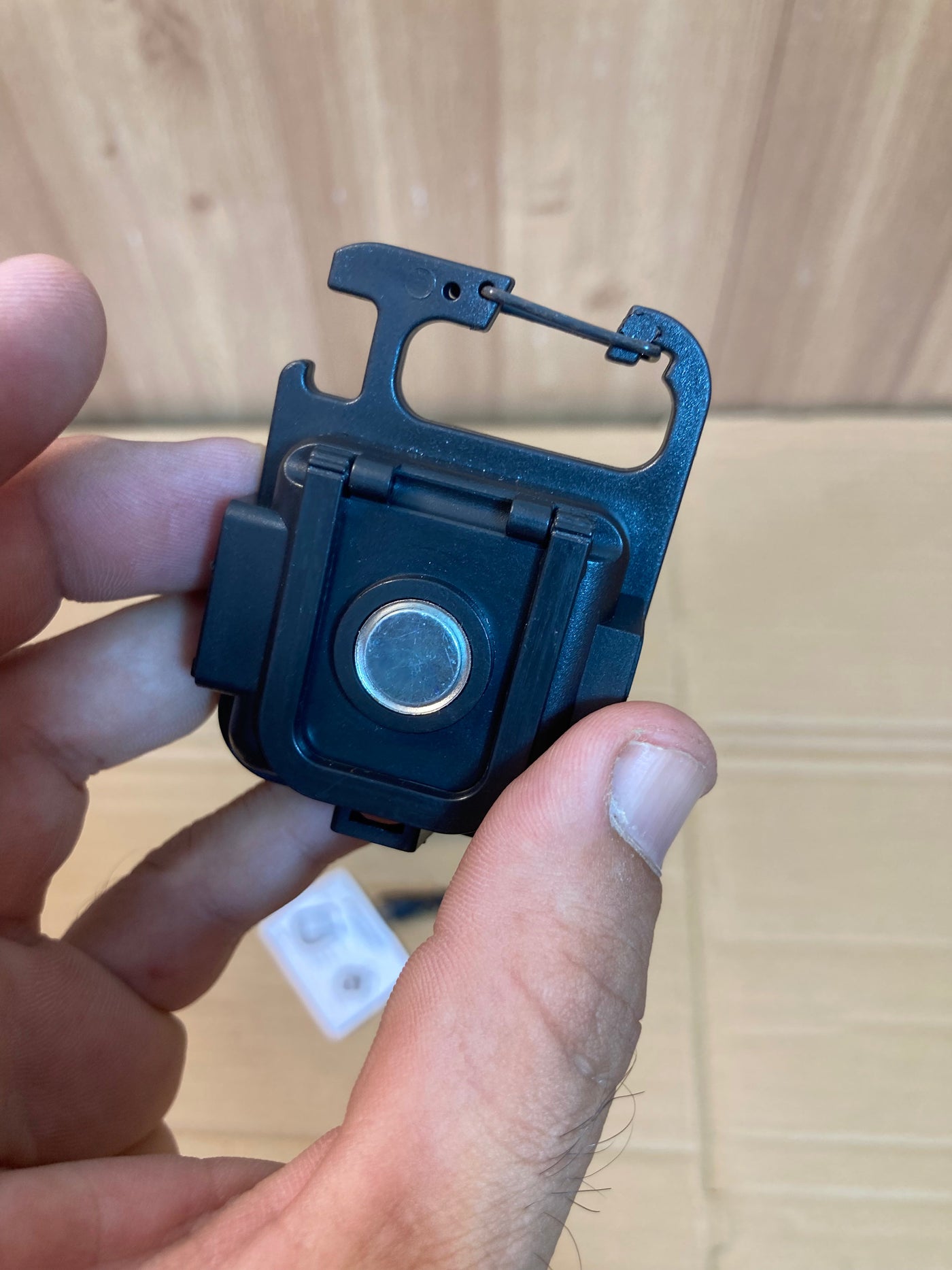 Compact and Powerful: COB Rechargeable Keychain Light.